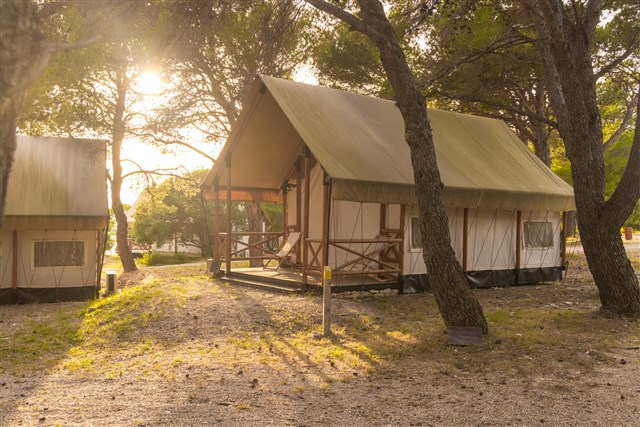 OBONJAN Island Resort - Chorvatsko, ostrov Obonjan, Glamping pro 4 osoby