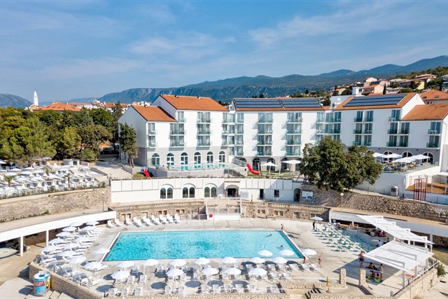 AMINESS LIŠANJ FAMILY HOTEL - 