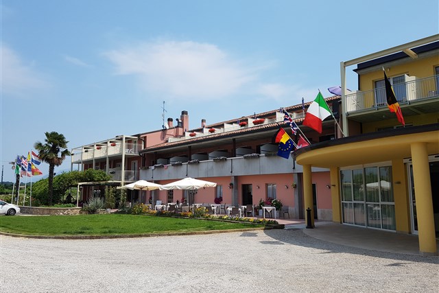 Hotel BELLA LAZISE - 